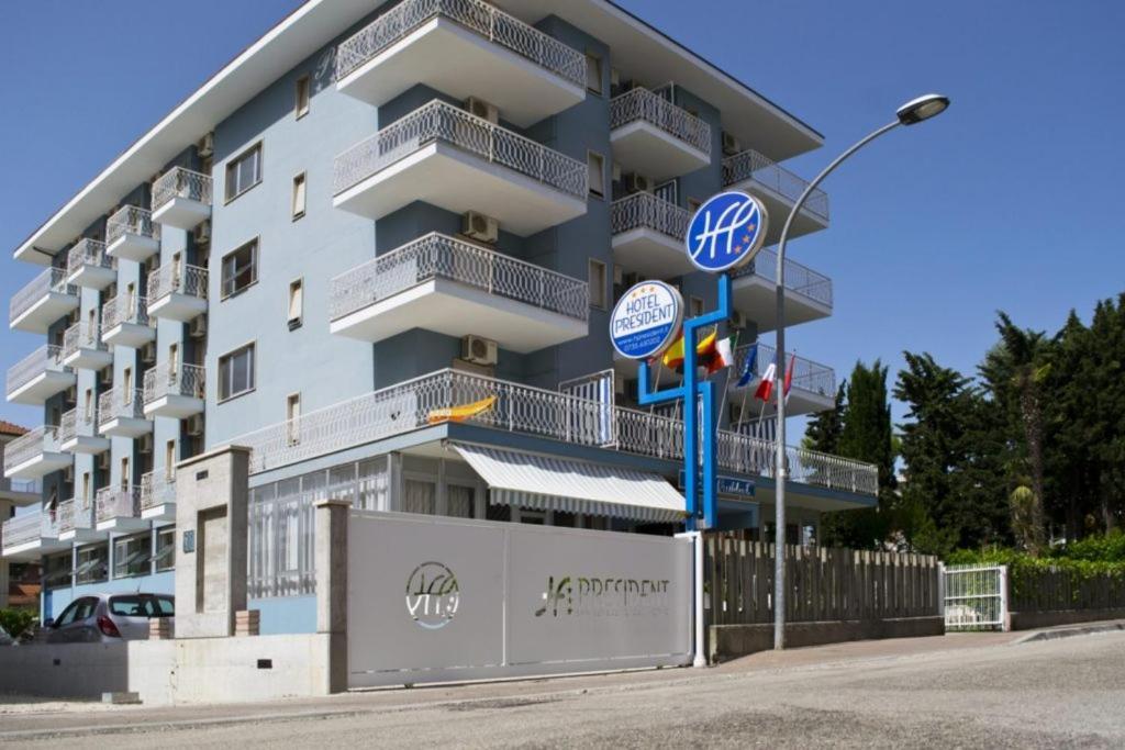 Hotel President San Benedetto del Tronto Exterior photo